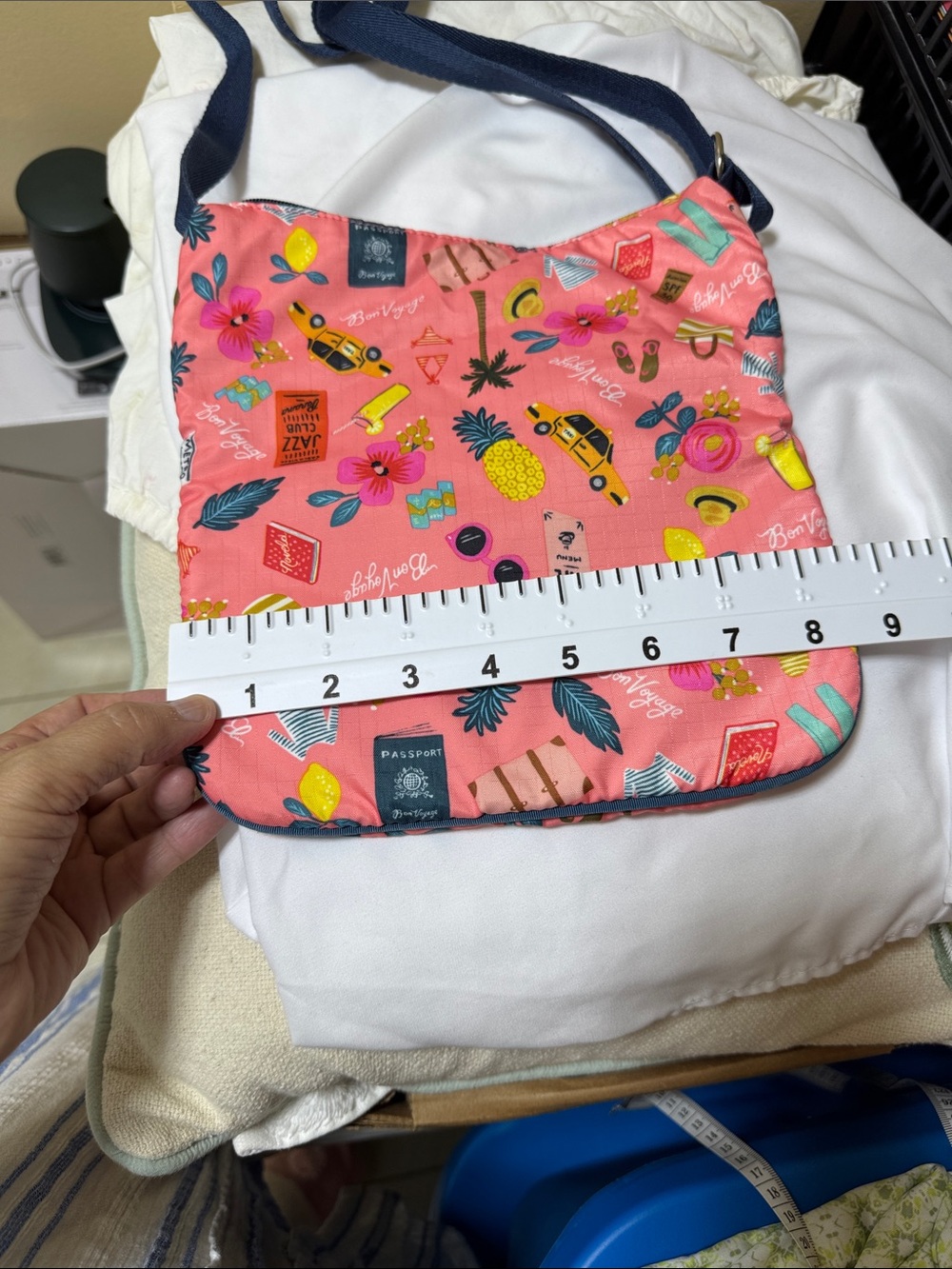 LeSportsac Pink Tropical Print Crossbody Bag with Navy Trim - Picture 6 of 13